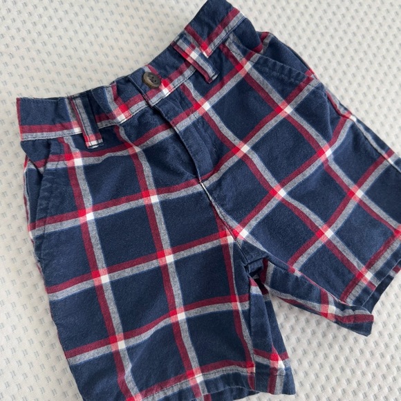 Janie and Jack boys navy plaid shorts in size 12-18m - Picture 3 of 7